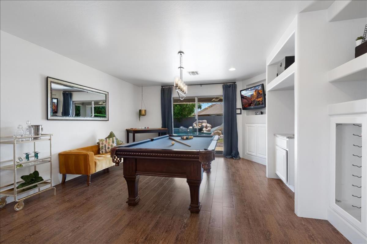 גלנדייל 5 Bedroom 4 Bath Boutique Home Premium Location + Heated Pool Option מראה חיצוני תמונה